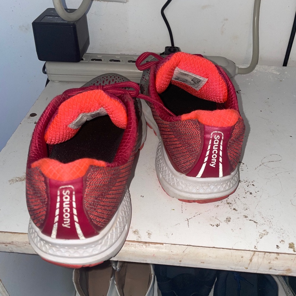 Saucony Women’s Ride 10 Running Shoe